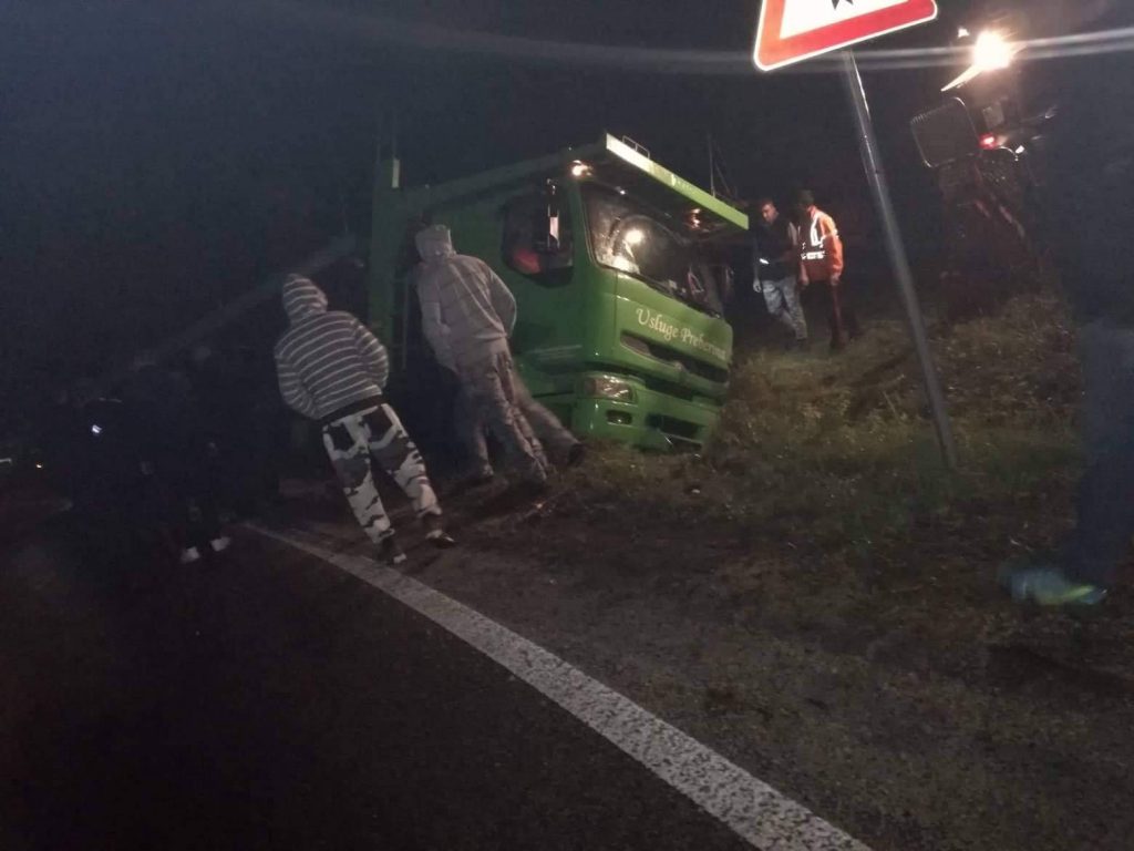 FOTO: Policija zaustavlja KZŽ